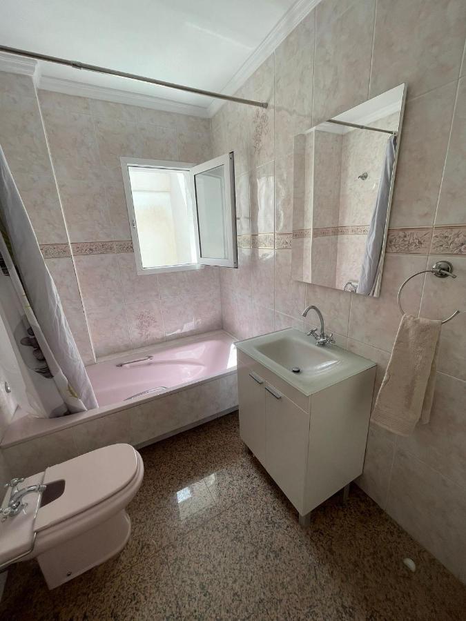 Encantadora Habitacion Privada Cerca Del Mar Malaga Bagian luar foto