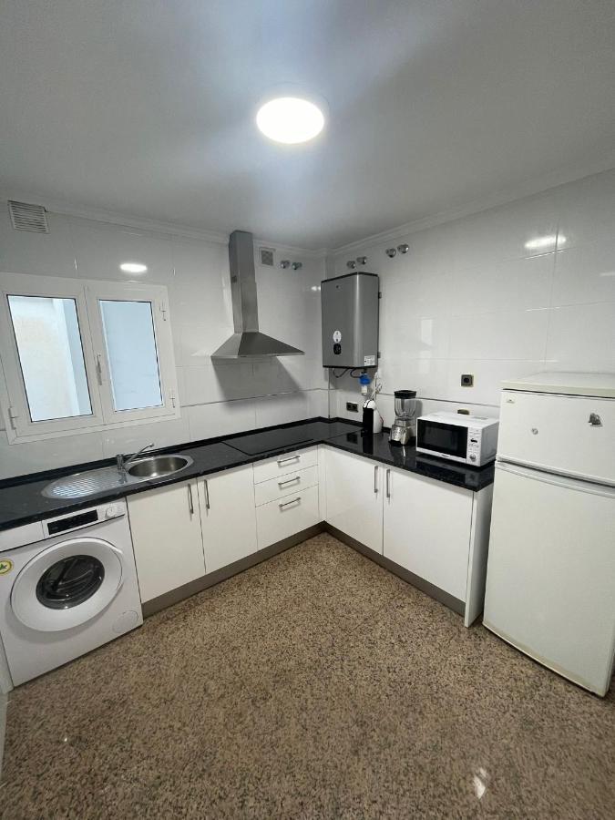 Encantadora Habitacion Privada Cerca Del Mar Malaga Bagian luar foto